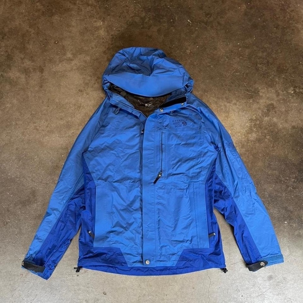 Mountain Hardwear blue rain jacket Men's size medium